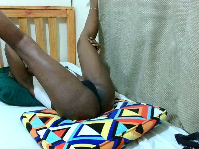 Malibhu live cam on BongaCams