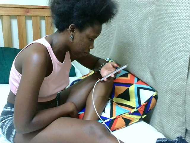 Malibhu live cam on BongaCams
