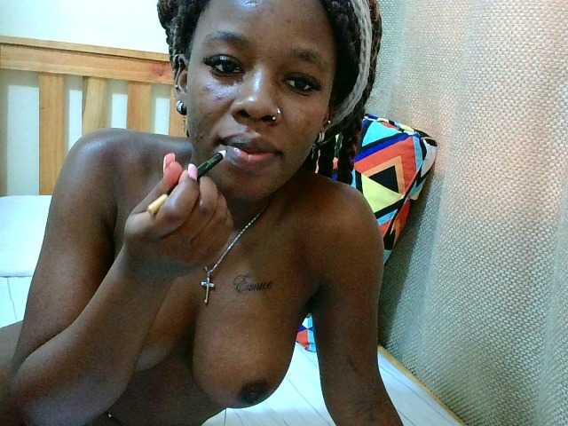 Malibhu live cam on BongaCams