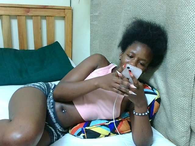 Malibhu live cam on BongaCams