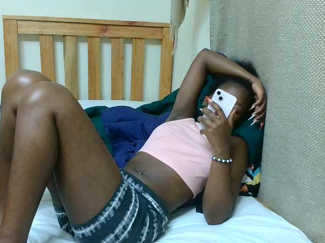 Malibhu live cam on BongaCams