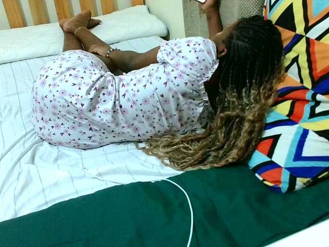 Malibhu live cam on BongaCams