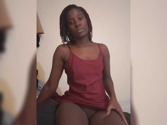 Pinky23a live cam on BongaCams