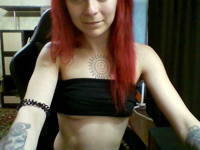 SeleneMur live cam on BongaCams