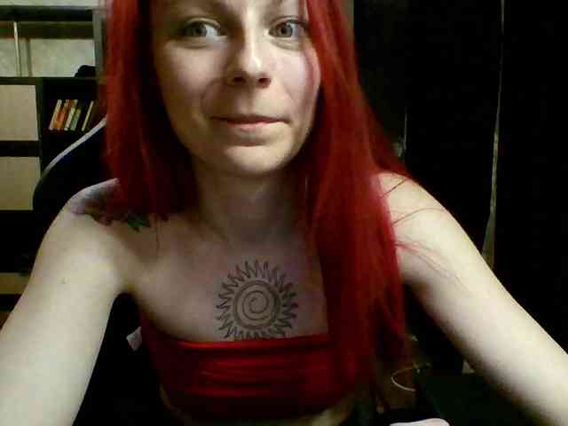SeleneMur webcam