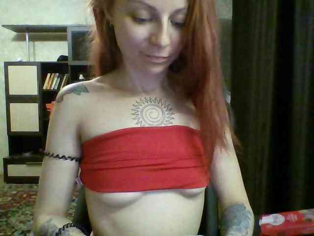 SeleneMur webcam