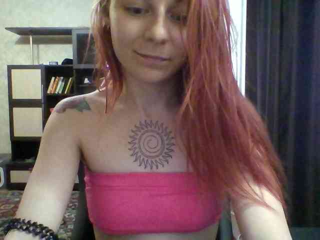SeleneMur webcam