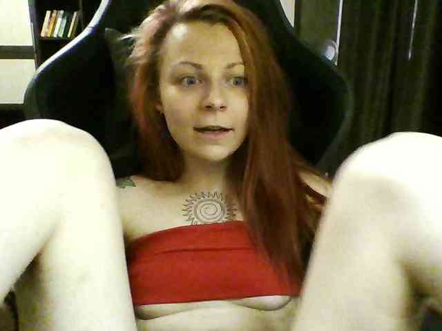 SeleneMur webcam