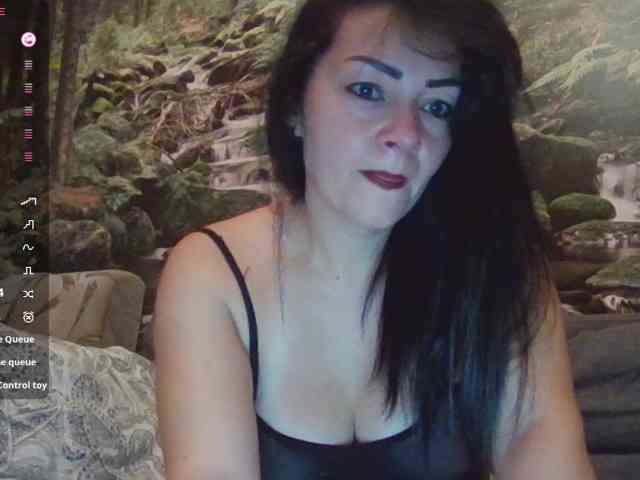 VelvetMonaX webcam
