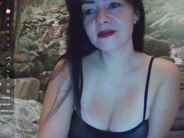 VelvetMonaX webcam
