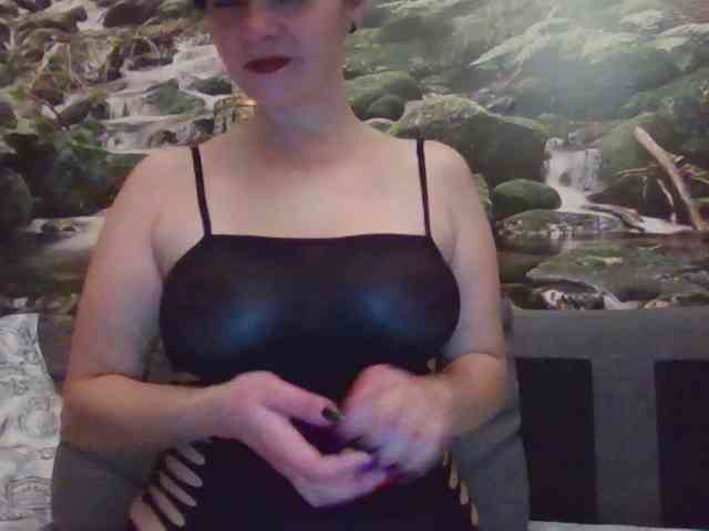 VelvetMonaX webcam