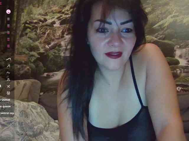 VelvetMonaX webcam