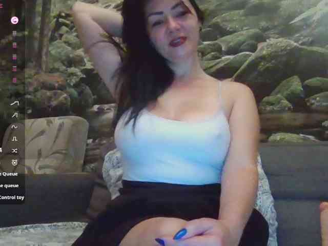 VelvetMonaX webcam