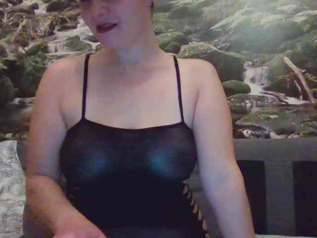 VelvetMonaX webcam