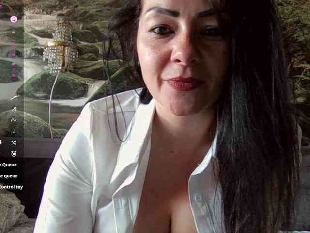 VelvetMonaX webcam