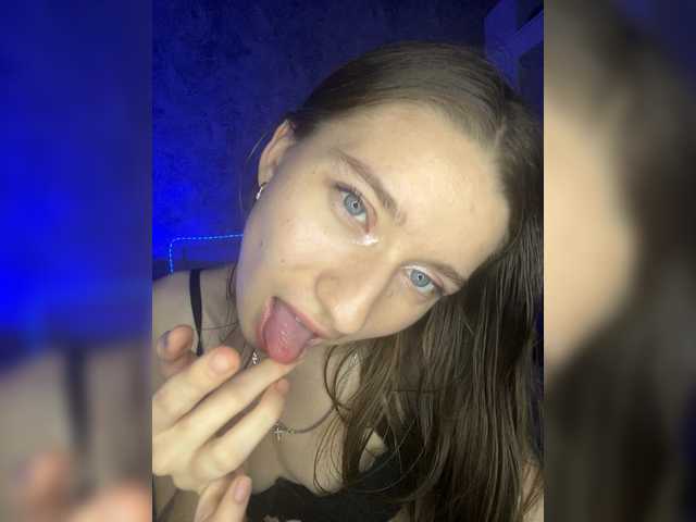 _AVRORA_ — live female cam