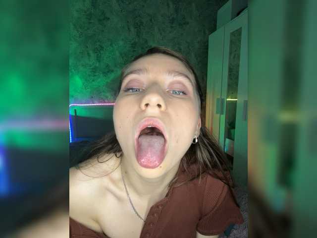 sonnyaaa live cam on BongaCams
