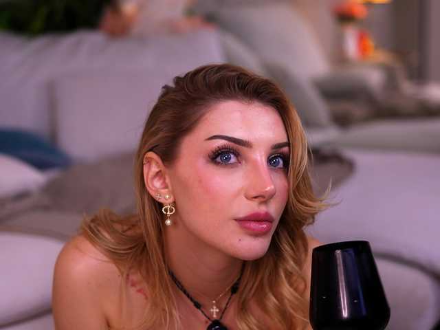 MillieHartwell live cam on BongaCams