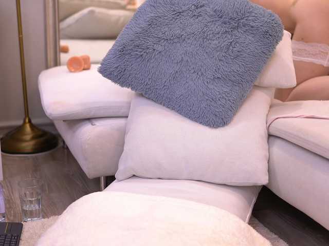 MillieHartwell live cam on BongaCams