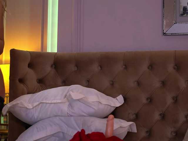 MillieHartwell live cam on BongaCams
