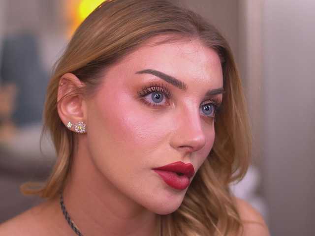 MillieHartwell live cam on BongaCams