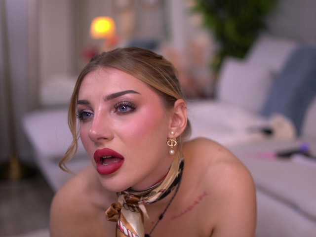 MillieHartwell live cam on BongaCams