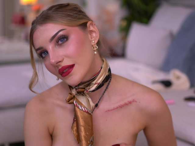 MillieHartwell live cam on BongaCams