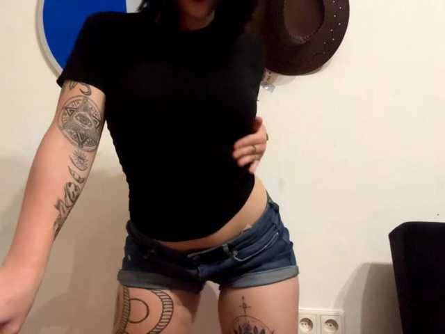 JessyFlowers live cam on BongaCams