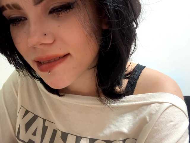 JessyFlowers live cam on BongaCams