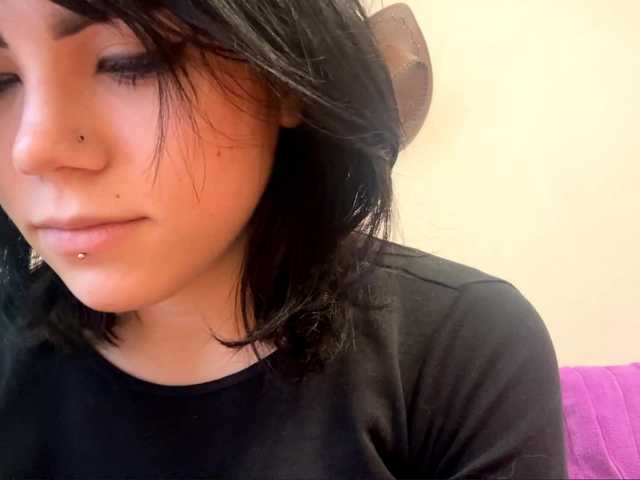 JessyFlowers live cam on BongaCams