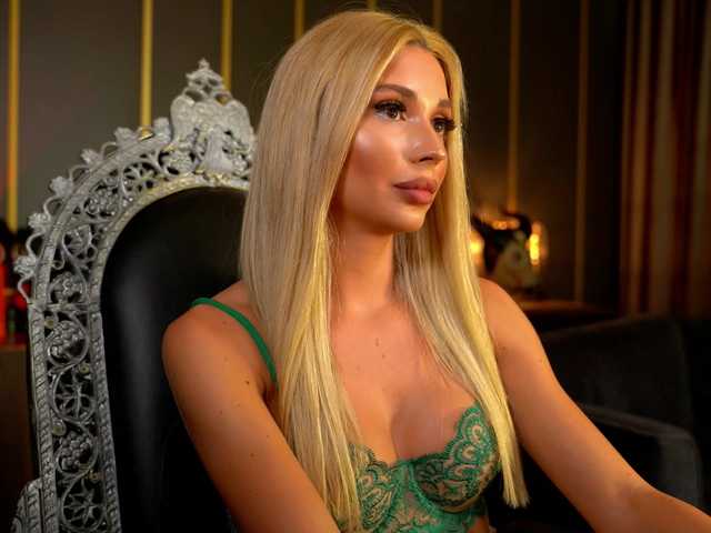 MalloryDimonium live cam on BongaCams