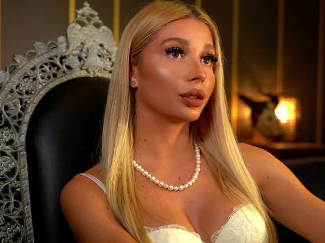 MalloryDimonium live cam on BongaCams