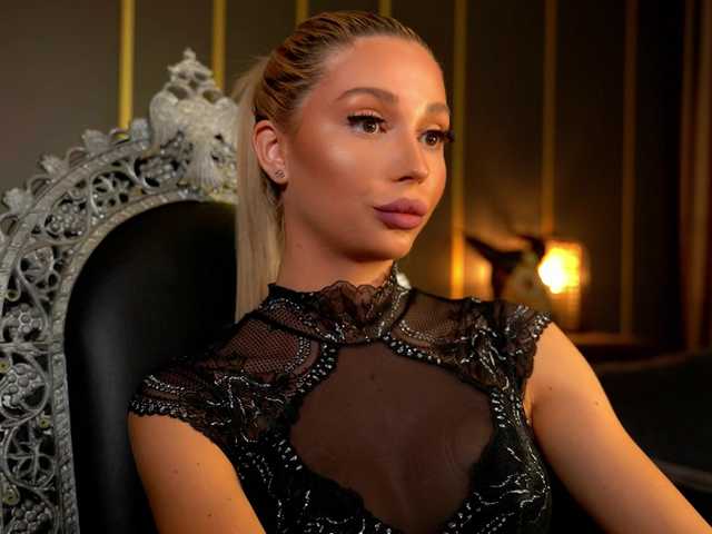 MalloryDimonium live cam on BongaCams
