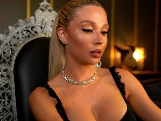 MalloryDimonium live cam on BongaCams