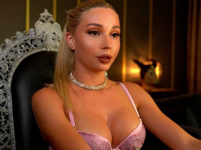 MalloryDimonium live cam on BongaCams