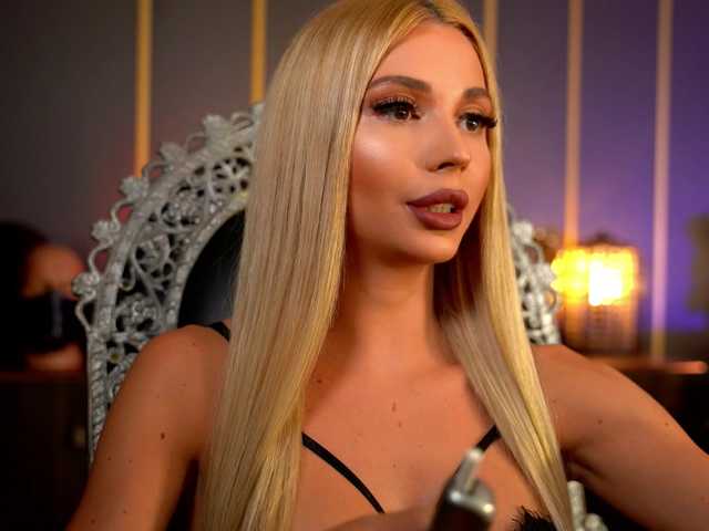 MalloryDimonium live cam on BongaCams