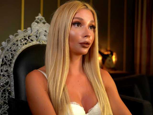 MalloryDimonium live cam on BongaCams