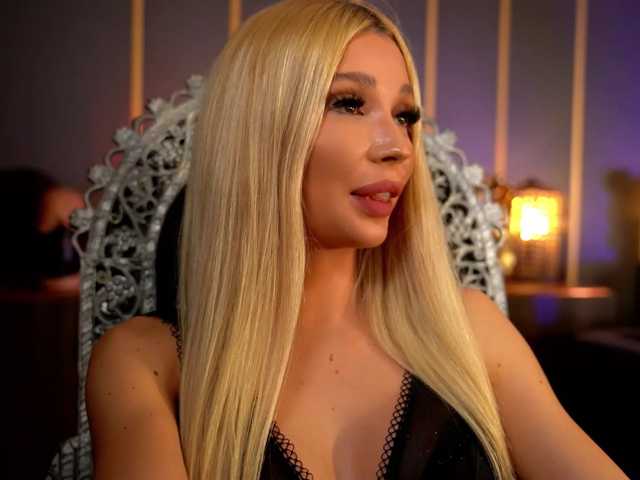 MalloryDimonium live cam on BongaCams