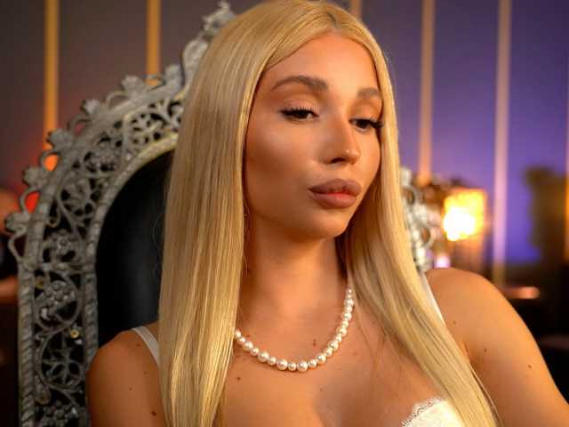 MalloryDimonium live cam on BongaCams