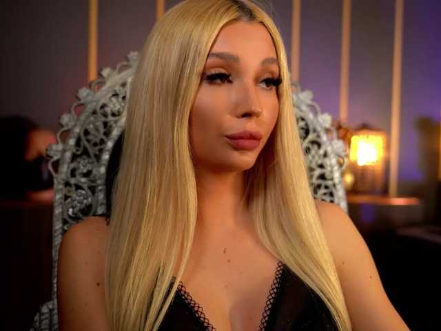 MalloryDimonium live cam on BongaCams