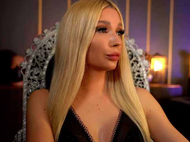 MalloryDimonium live cam on BongaCams