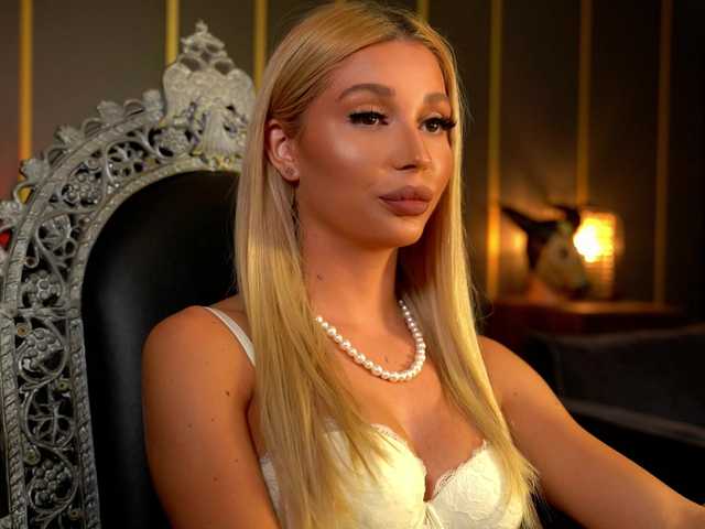 MalloryDimonium live cam on BongaCams
