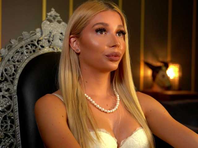 MalloryDimonium live cam on BongaCams