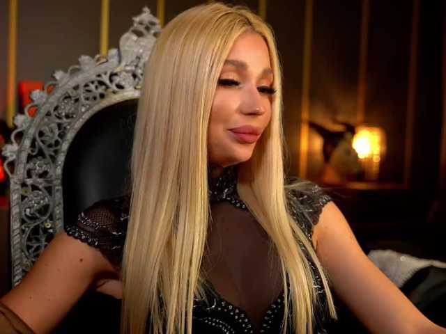 MalloryDimonium live cam on BongaCams