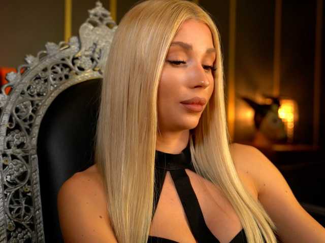 MalloryDimonium live cam on BongaCams