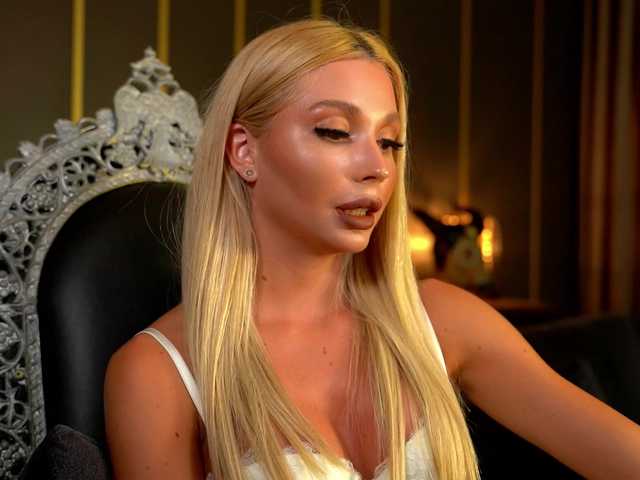 MalloryDimonium live cam on BongaCams