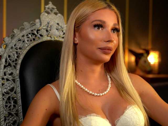 MalloryDimonium live cam on BongaCams