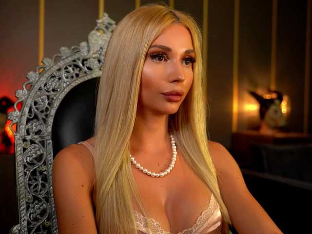 MalloryDimonium live cam on BongaCams