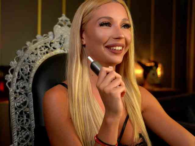 Modella: MalloryDimonium