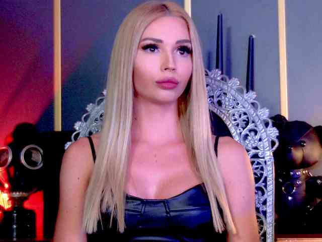 Modella: MalloryDimonium